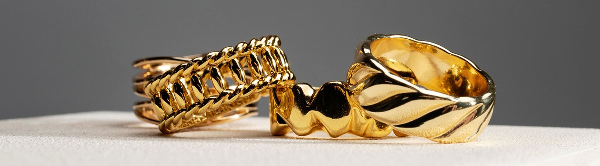 زیورالات طلایی